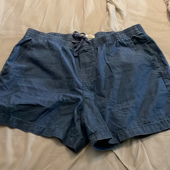 ST John’s Bay Elastic shorts - Picture 4 of 4